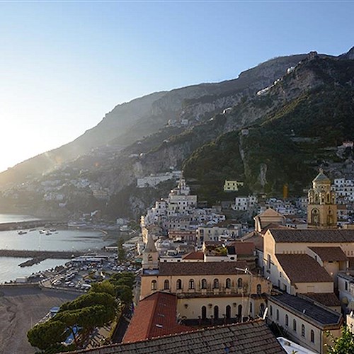 Amalfi, sequestrata parte di struttura alberghiera: denunciate 5 persone