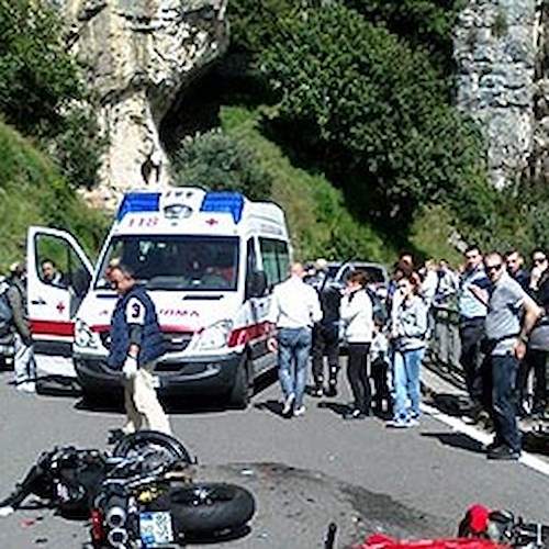 Incidente a Capo d'Orso tra due moto, tre feriti