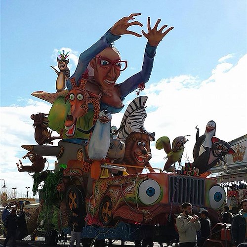 Maiori, domenica sfilata conclusiva del Carnevale