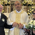 Aldo e Rita celebrano 50 anni di matrimonio: una messa speciale con don Ennio