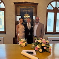 Atrani, il sindaco Michele Siravo celebra la promessa di matrimonio di Anita Parlato ed Emilio Buonocore