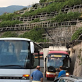 Bus in avaria sulla Statale Amalfitana: traffico paralizzato