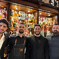 Casa Ferraiuolo, squadra che vince non si cambia: tra cucina, mixology e canzoni napoletane