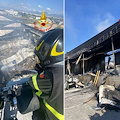 Caseificio distrutto da incendio a Battipaglia, continua l'opera di spegnimento delle fiamme 