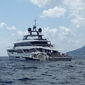 Hamilton sceglie la Costiera Amalfitana per rilassarsi a bordo dello yacht Contigo