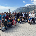 L’ambiente chiama: il Caruso risponde. Il team dell’hotel di Ravello accanto ai “The Greeners” per ripulire la spiaggia di Maiori