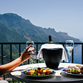 L'Hotel Graal di Ravello seleziona personale: opportunità per addetta colazioni e barman