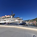 La Hebridean Sky attracca al Porto di Salerno: turisti in visita alla Costiera Amalfitana