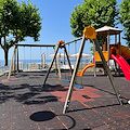 Maiori, risistemato il parcogiochi: adesso le giostrine sono sicure per il divertimento dei bambini