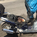 Maiori: scooter prende fuoco a Via Nuova Chiunzi, commercianti estinguono principio d'incendio [FOTO-VIDEO]