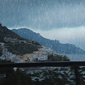 Maltempo in arrivo: dalla mezzanotte scatta l'allerta meteo gialla in Campania 