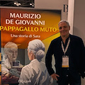 Maurizio de Giovanni atteso a Vietri sul Mare per la presentazione del libro "Il pappagallo muto. Una storia di Sara"
