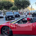 Minori, il rapper "le one" arriva in Ferrari Spider e conquista i fan