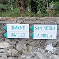 Minori investe nei sentieri: nuove segnaletiche in ceramica per riscoprire natura, storia e tradizioni