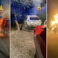 Montecorvino Rovella, furgone e auto in fiamme: doppio intervento dei Vigili del Fuoco