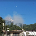 Monti Lattari ostaggio dei piromani, ancora fiamme tra Corbara e Tramonti [FOTO] 