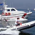 Punto da razza al largo di Amalfi, soccorso da Guardia Costiera