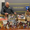 Sequestrati 2.400 liquidi da inalazione di contrabbando a Benevento: due commercianti denunciati
