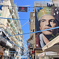 Stop a Largo Maradona: a Napoli il murale di Diego coperto per protesta