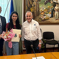 Tramonti, Giorgia Bove si diploma con 100 e lode a 16 anni. Il plauso dell'amministrazione comunale