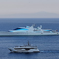 Yas, il superyacht da sogno ha gettato l’ancora tra Amalfi e Atrani