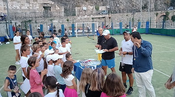 A Minori grande successo per il progetto intercostiero di mini tennis e tennis giovanile