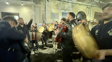 A Somma Vesuviana il 3 maggio è la Festa della Montagna: tra paranze, falò e canti antichi si celebra la Madonna di Castello