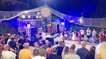 A Tramonti la 34ª Festa del Vino e delle Tradizioni: gusto, cultura e musica nel borgo di Gete