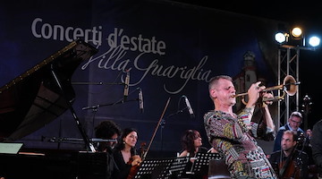 A Vietri sul Mare continuano i Concerti d'Estate di Villa Guariglia: 1° e 2 agosto tra "jazz salernitano" e “Brave ragazze”