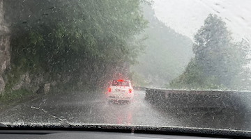 Allerta meteo gialla per temporali su tutta la Campania prorogata anche per oggi