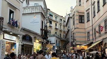 Amalfi, Consiglio di Stato dà ragione al Comune: sì al divieto di nuove attività food & beverage nel centro storico