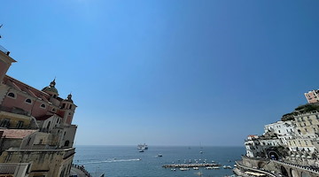 Atrani, via libera alle nuove tariffe TARI 2025: Comune annuncia riduzioni per famiglie e attività economiche