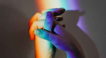 Campania, dalla Regione 600mila euro per Sportelli e Rifugi Arcobaleno: al via l'avviso pubblico