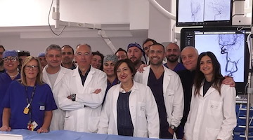 Colta da ictus in Costiera Amalfitana, turista americana salvata in extremis al “Ruggi” di Salerno