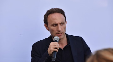 Dazi, De Luca (Pd): "Il Governo Meloni si inginocchia a Trump e tradisce l’Italia"
