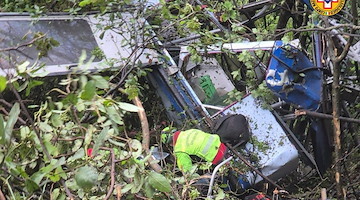 De Luca sulla tragedia della funivia: «Una ferita per tutta la Campania, saremo vicini ai familiari delle vittime»