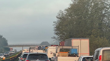 Esodo estivo 2025: traffico da bollino rosso e nero, ma la prudenza può salvarci la vita