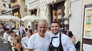 Gigi Di Biagio ad Amalfi: l’ex azzurro stregato dalla Delizia al limone di Pansa