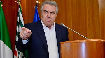 L'ex segretario Cisl Luigi Sbarra nominato sottosegretario al Sud. Piero De Luca (PD): «Auguri, ma il governo è ostile al Mezzogiorno»