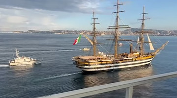 La "Amerigo Vespucci" arriva a Napoli e Amalfi: un tuffo nella storia della Marina Militare Italiana