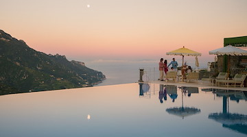 La “Festa Italiana” del Caruso: a Ravello il Ferragosto anticipato che unisce eleganza e spirito di comunità