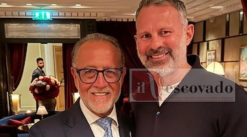 Londra, il Maestro Salvatore Calabrese ospita Ryan Giggs al suo Velvet Bar /FOTO