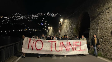 Maiori-Minori, il Comitato referendario chiede lo stop definitivo al tunnel: «Salviamo la Grotta dell’Annunziata»