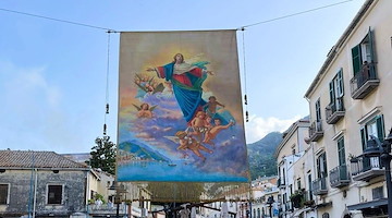 Maiori, oggi alzato del Quadro al Corso Reginna: inizia il Solenne Novenario in onore di Santa Maria a Mare