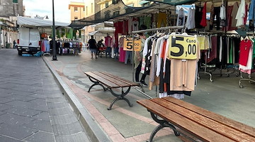 Mercato di Maiori, ambulanti annunciano iniziative di protesta: "Decisioni gravi che mettono a rischio il lavoro delle famiglie"