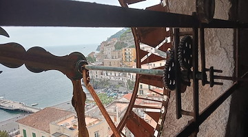 Minori, al via la ristrutturazione degli orologi del Campanile: intervento per valorizzare il patrimonio storico
