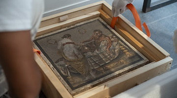 Pompei, restituito un mosaico con amanti donato a un ufficiale nazista durante la Seconda guerra mondiale
