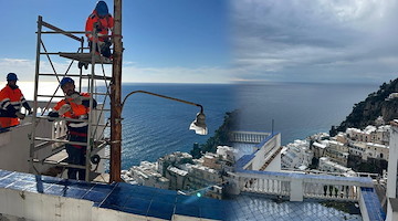 Positano: continuano i lavori di rimozione dei tralicci elettrici 