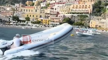 Positano, "impennata col gommone" e polemica social: nessuna norma è stata violata