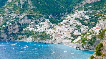 Positano riconferma la Bandiera Blu: la Campania tra le regioni più premiate d'Italia